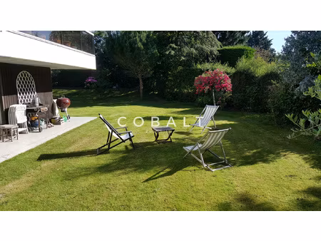 appartement d'exception avec jardin privatif - le chesnay