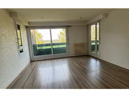 location appartement  m² t-3 à les ulis  1 000 €