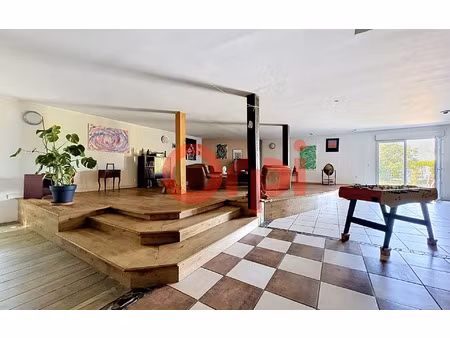 maison candé 260 m² t-4 à vendre  165 000 €