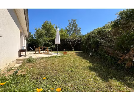 location maison  m² t-4 à chesny  1 200 €