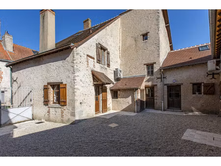 vente maison 9 pièces 248 m² saint-dyé-sur-loire (41500)