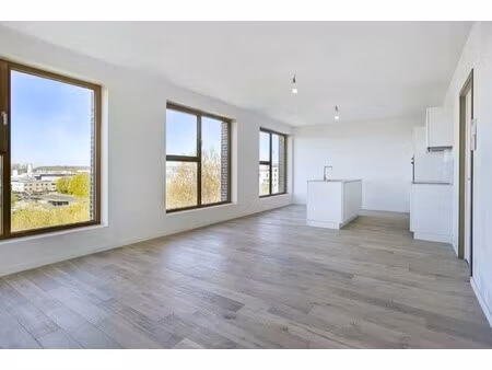 zonovergoten penthouse met epc a-label te koop in wilrijk