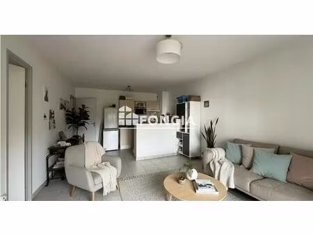 appartement t2 avec terrasse et parking – investissement locatif – carcassonne