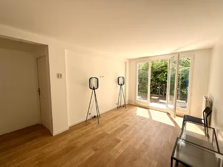 apppartement 6 pièces avec jardin  box  cellier proche rer b