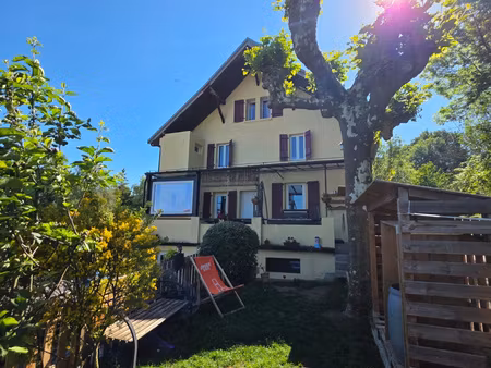 maison mitoyenne avec beaucoup de charme
