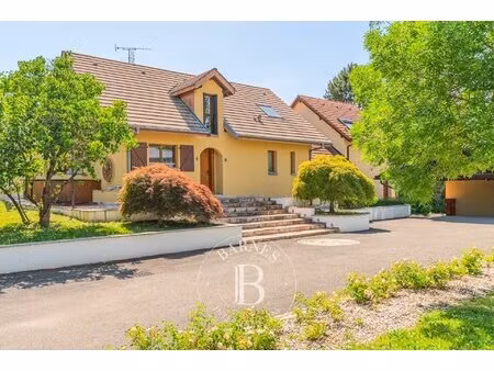 veigy- foncenex - villa de caractère en bois - terrain de 2 440 m² - piscine - 5 chambres