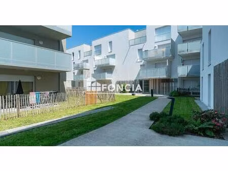 secteur du petit tohannic à vannes un t2 en rez de chaussée avec terrasse ouest et station