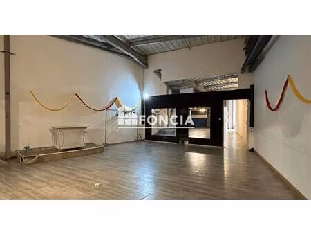 111 m² tous commerces : bureaux  cabinets  ateliers... votre projet démarre ici !