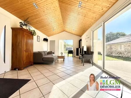 aubigny  les clouzeaux - maison de 140m² avec une parcelle arborée de 1391m²
