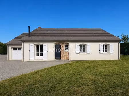 pavillon t4 / garage / terrain / boulodrome