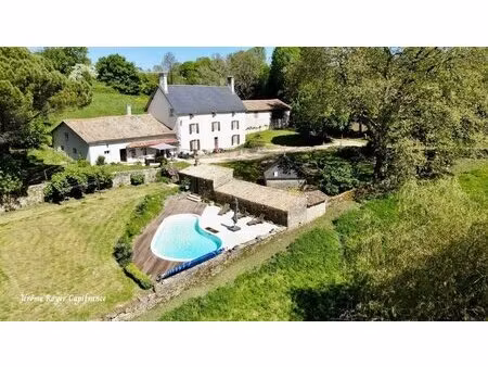 propriété de charme à la campagne – 305 m² habitables sur 4 8 hectares avec piscine et...