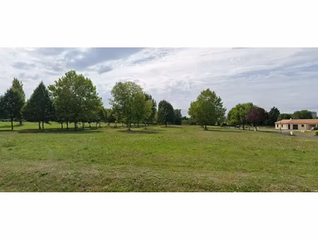 vente terrain 890 m² à usson-du-poitou (86350)  13 349 €