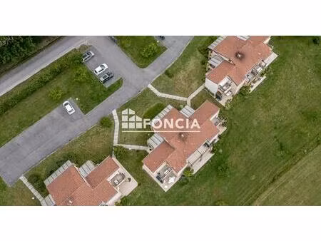 appartement de type 2 en rez de chaussee avec terrasse et parking (lot-et-garonne)
