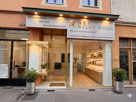 location commerce lyon 69003 64m²