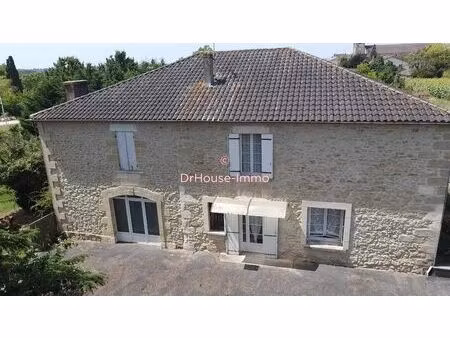 propriété en pierre de 197m² avec terrain constructible de 4180m²