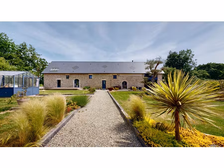 propriété de caractère - 230 m2 - à millières