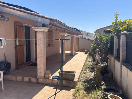 exclusivité villa cuers 3 chambres + garage au calme sur 400