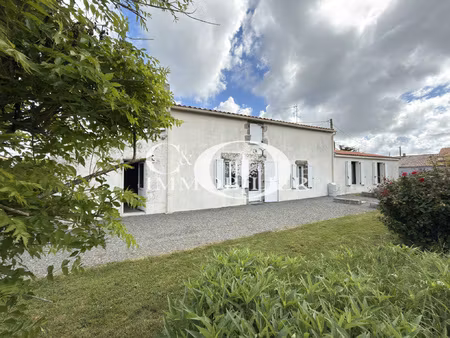 maison de 93 m2- 4 pièces- 994 m2 de terrain