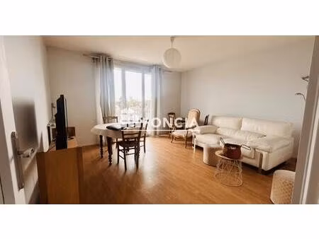 exclusivité ! appartement libre de suite / a pied de la gare et du centre - ville  beau t2