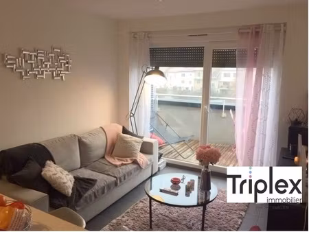 studio 23 86m² avec balcon et parking