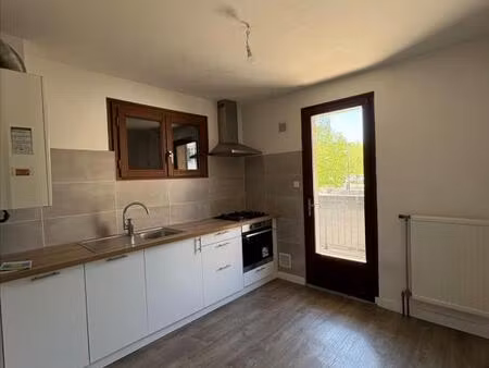 hopital central nancy - appartement t4 avec balcon et garage privatif