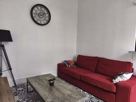 t2 meuble centre ville / gare entierement renove