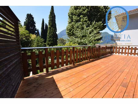 t3-voreppe-grand balcon-
