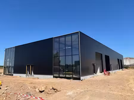 entrepôt neuf de 288m² à louer - localisation stratégique