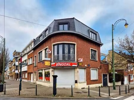 une maison de commerce