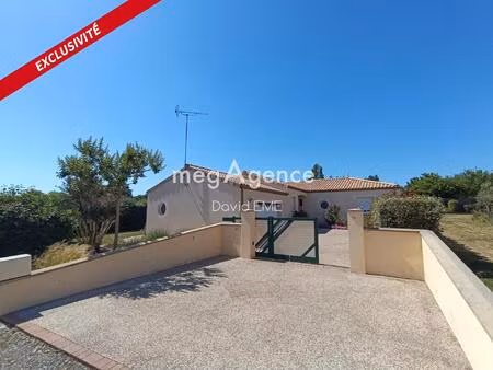5 pièces  108 m2  3 chambres  aizenay