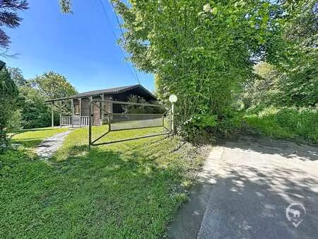 sous option !!! chalet au calme 1 chambre à vendre à somal