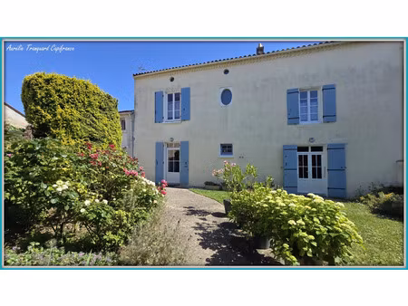 maison à vendre loulay 7 pièce(s) 150m2 165 000€