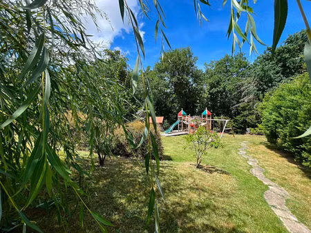 maison de charme de 218 m² ? 3 logements ? activité gîte en cours ? terrain 2250 m²