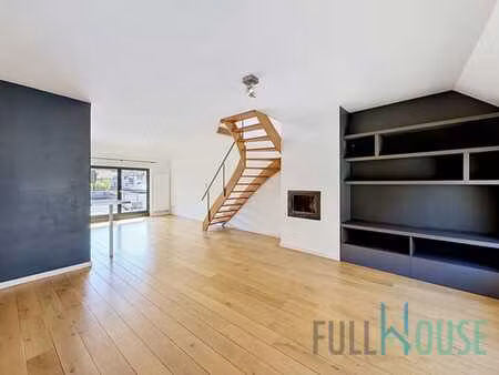 duplex 2 chambres avec terrasse et parking – uccle / globe