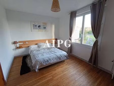 vente maison à rostrenen (22110) : à vendre / 173m² rostrenen