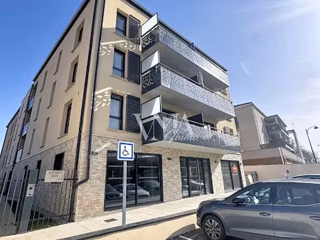 vente locaux professionnels 0 pièces 116 m² à jassans-riottier (01480)  315 000 €