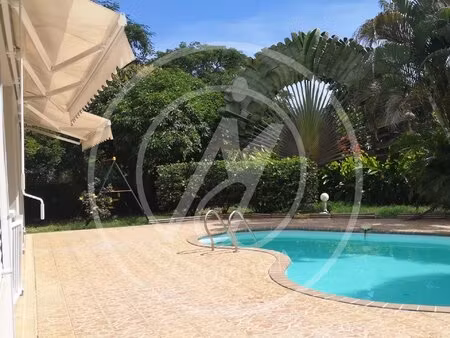 a louer villa individuelle meublee 4 chambres baie mahault 2500 €/ mois