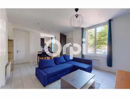 location appartement  50.44 m² t-3 à bron  870 €