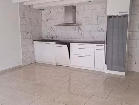 location maison 4 pièces 69 m² à gien (45500)  700 €