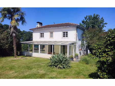 maison saint-étienne-d'orthe m² t-5 à vendre  325 000 €