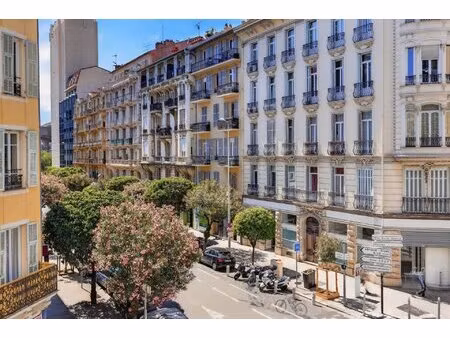 a vendre 4 pieces - centre ville - nice