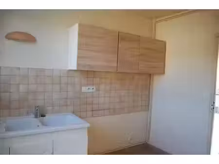 location appartement 3 pièces 58.59 m² à saint-satur (18300)  450 €