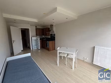 a louer f1 meuble residence oree hastings caen