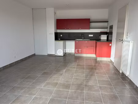 appartement t2 à louer challans - hyper centre