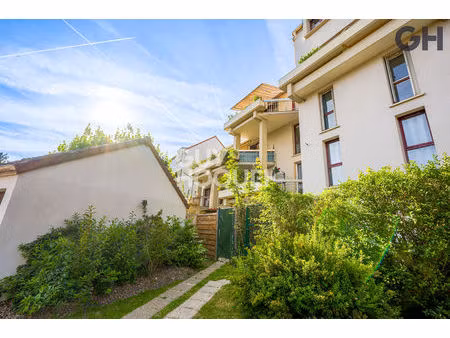 superbe appartement 3 pièces (70m²) à etiolles