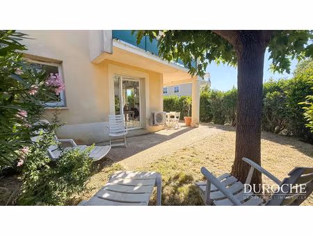 orange  appartement t2 avec jardin et garage résidence fer