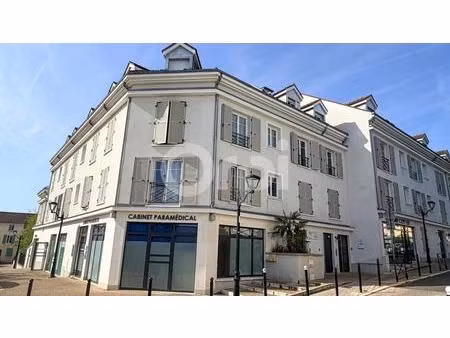 appartement 3 pièces avec parking privatif centre ville vernouillet à vendre