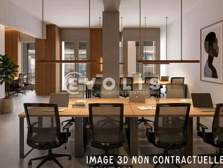location bureaux 706 m²