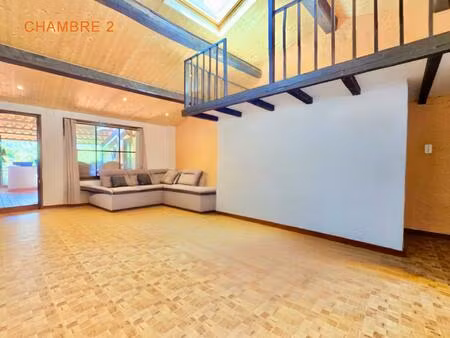 appartement t3 + local commercial 180m2