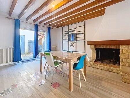 maison de ville 170 m² à casteljaloux – garage  cour  4 chambres